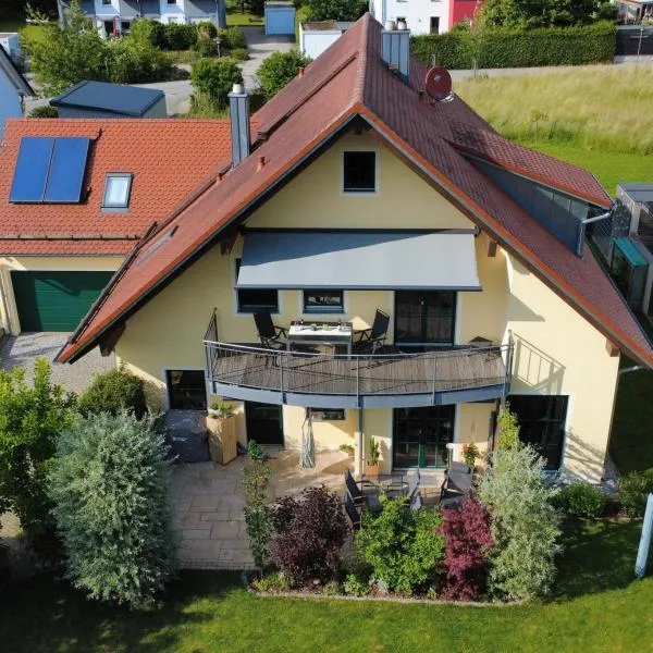 Ferienwohnung Faber mit großem Südbalkon，位于埃兴的酒店