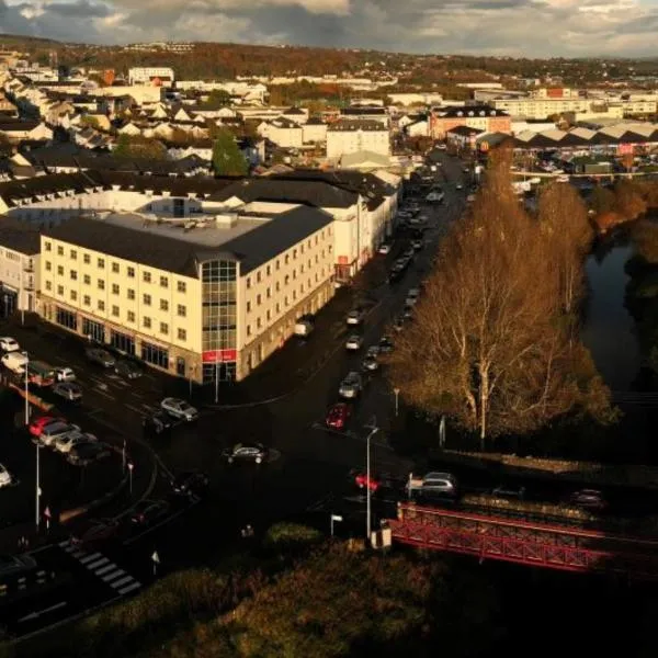 莱特肯尼登站楼酒店，位于莱特肯尼的酒店