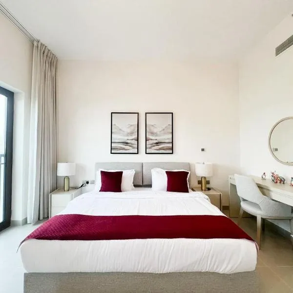 Yas Golf Elegant Studio near Ferrari World，位于Yas Island的酒店