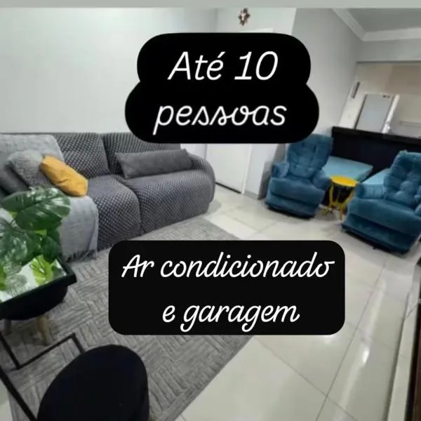 Apartamento telado ar condicionado no centro até 10 pessoas，位于迪维诺波利斯的酒店