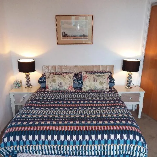 Regis Lodge Guest House，位于博格诺里吉斯的酒店