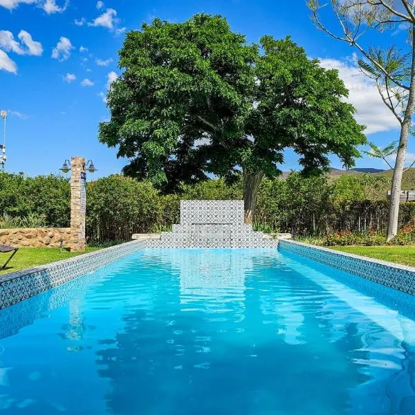 De Opstal Country Lodge，位于奥茨胡恩的酒店