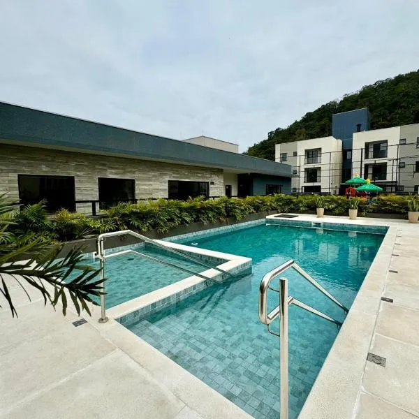 Praia e Sol em Caiobá!，位于马蒂尼奥斯的酒店