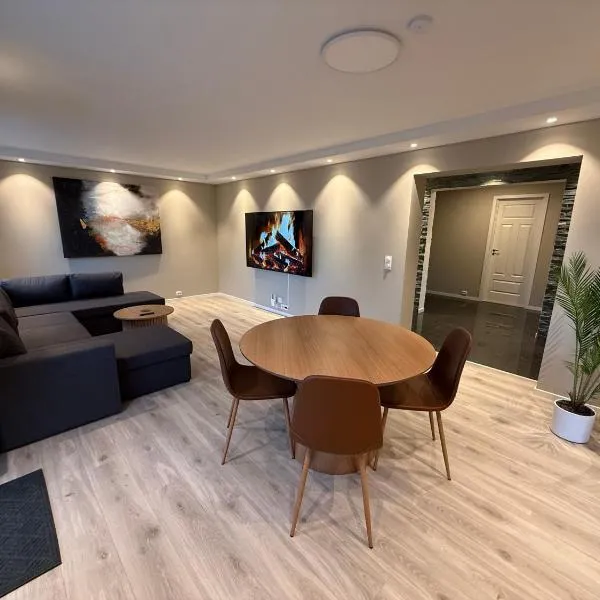 Kristiansund Luxury Apartment，位于克里斯蒂安桑德的酒店