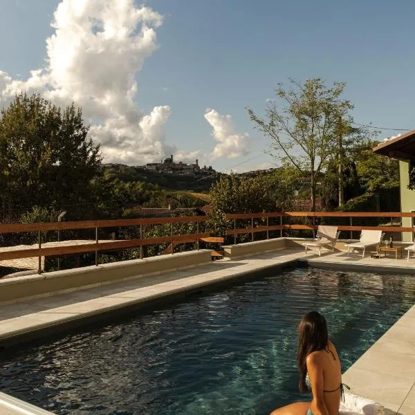 CA'du LIN - Jacuzzi e Piscina，位于Cisterna dʼAsti的酒店