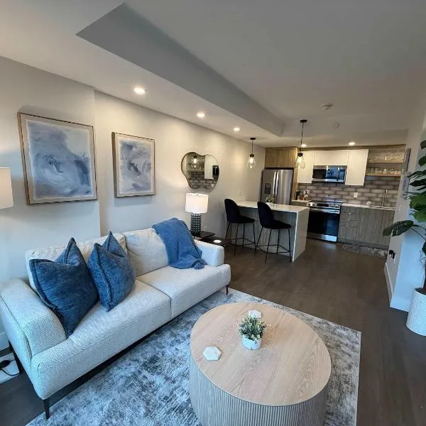 Bright 1 BR with waterview and 6 appliances,位于哈利法克斯的酒店