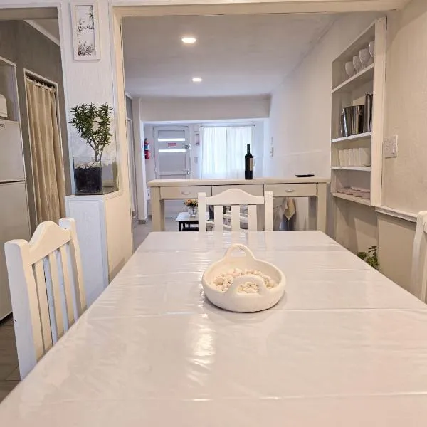 Casa con Pileta, Parrilla y Acceso con Rampa,位于拉马约的酒店