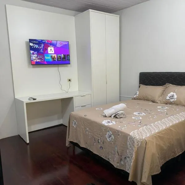 Studio Loft San Isidro，位于埃斯特城的酒店