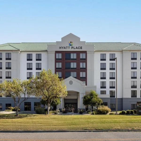 底特律/尤蒂卡凯悦嘉轩酒店，位于由提卡的酒店