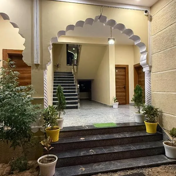Braham Niwas Resort，位于布什格尔的酒店