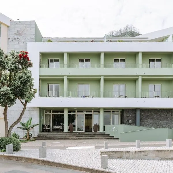 欧罗莫尼斯酒店，位于莫尼兹港的酒店