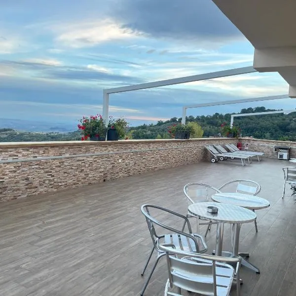 B&B La Terrazza，位于Cotronei的酒店