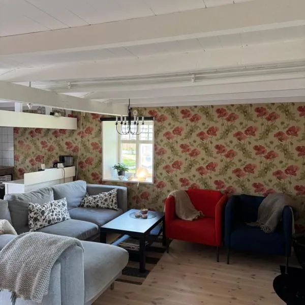 Toftavägen 325 Semesterbostad，位于托弗塔的酒店