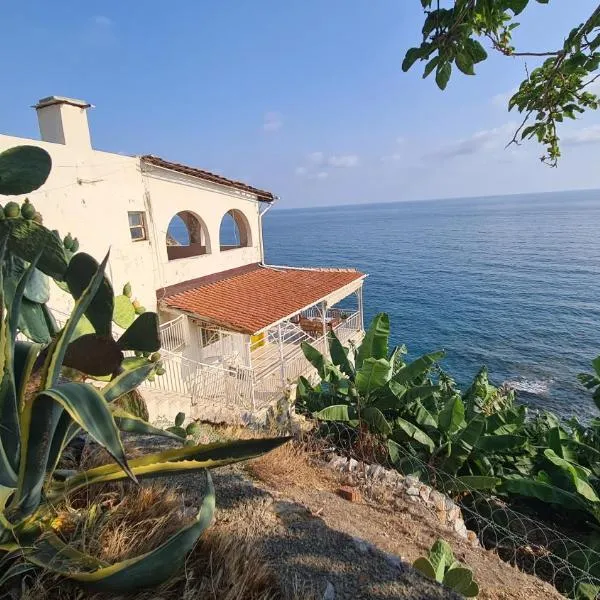 Uğrak Home，位于Işıklı的酒店