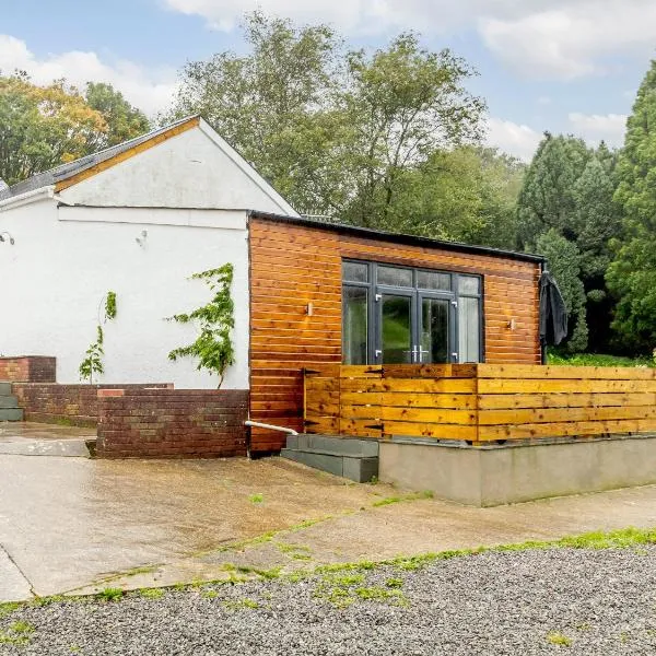 The Barn-Uk32860，位于Alltwen的酒店