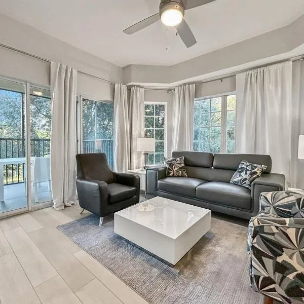 Family-Friendly 3-Bedroom Condo for 6 and 5 min to Disney，位于奥兰多的酒店