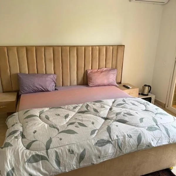 Alone，位于达喀尔的酒店