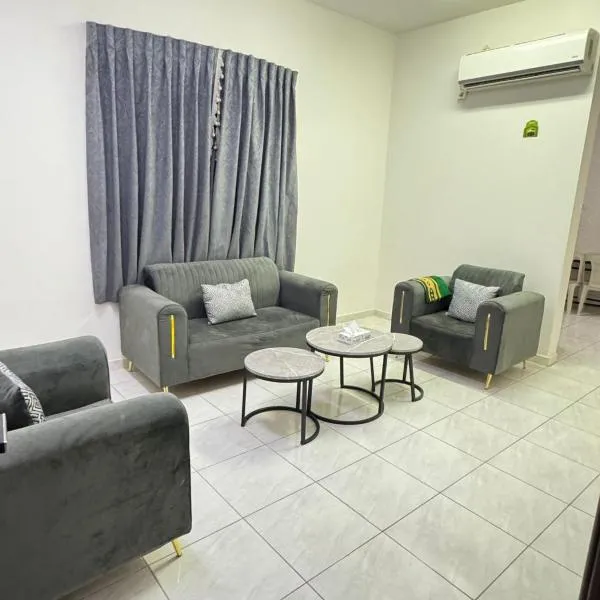 شقق طرابزون المخدومة，位于Rumāḩ的酒店