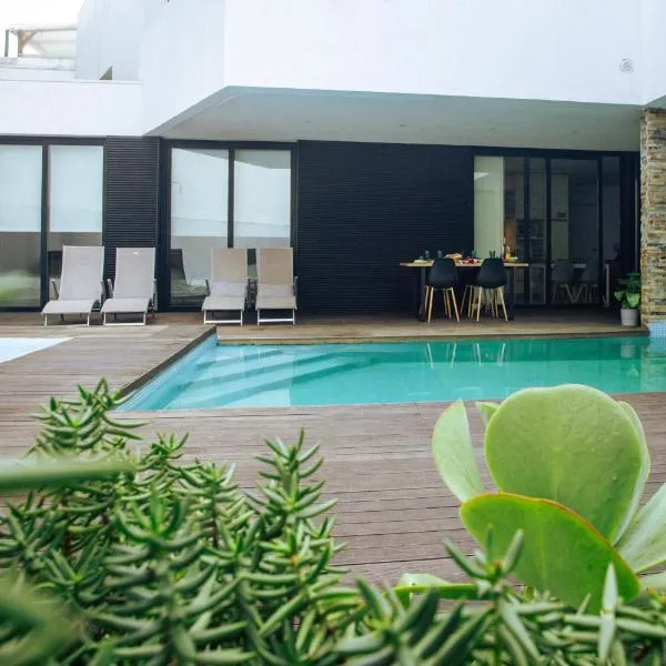 Portugal Alma - Oporto Guesthouse，位于厄米森德的酒店