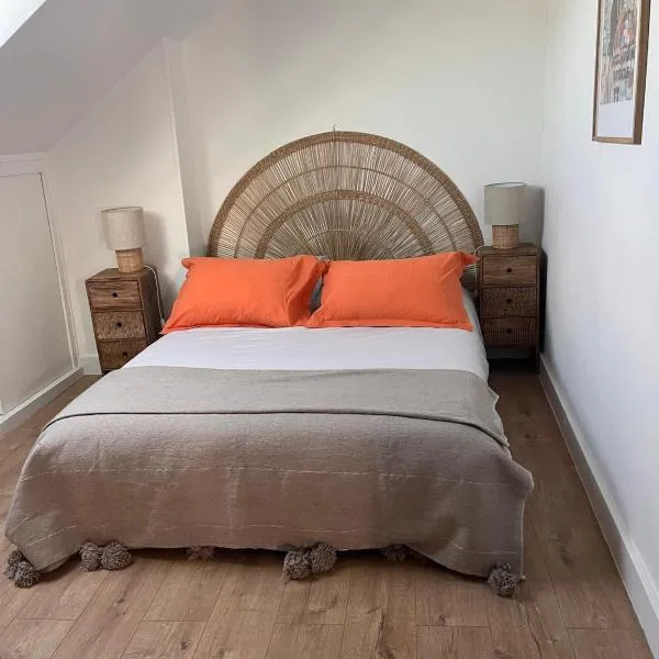 Appartement 2 chambres 5mn gare，位于穆兰的酒店