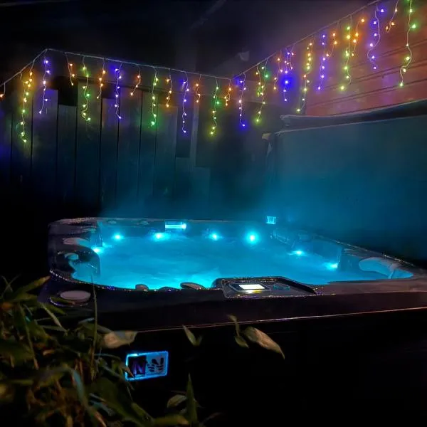 Chalet avec jacuzzi privé, vue sur les Vosges，位于Belfahy的酒店