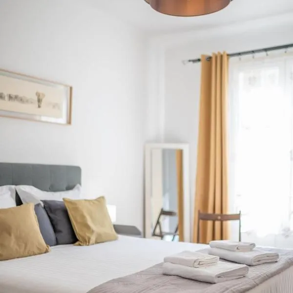 Le COQ Edouard VII - Parking -AC - WiFi，位于芒通的酒店