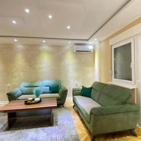 Rustic Elegance Suite，位于Vrbas的酒店