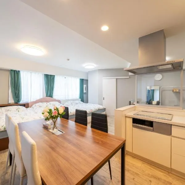 目白 Yoko hotel shinnjuku, shinokubo 10 people stay, big room，位于东京的酒店