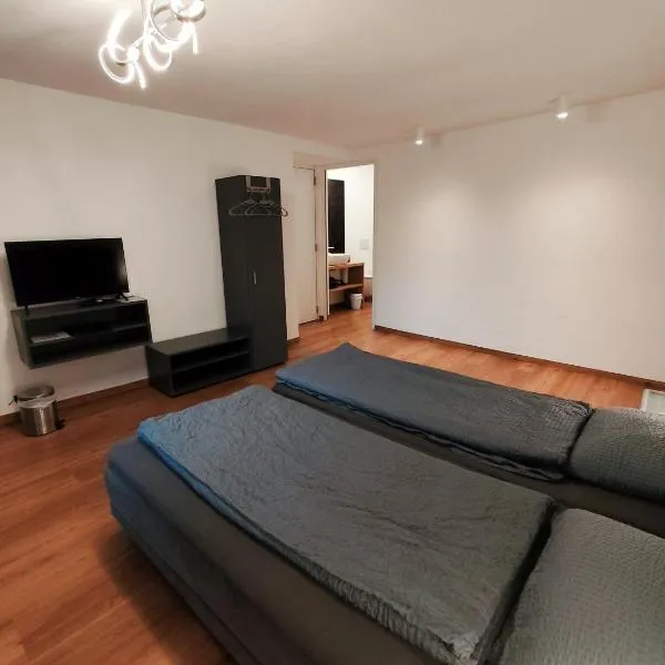 B&B Berninapass- Bernina Experience，位于波斯基亚沃的酒店