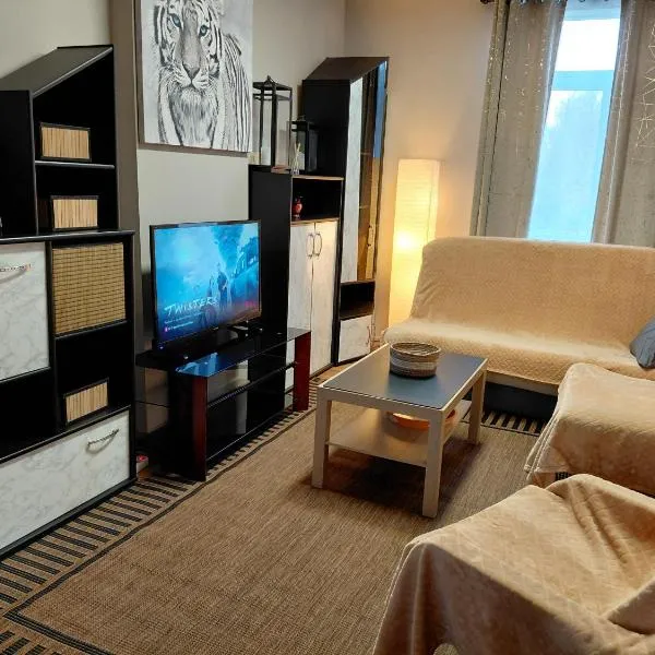 Sunny Days Cozy and Comfortable Apartment，位于Boutersem的酒店