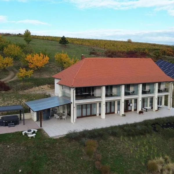 Angyal Villa，位于Rátka的酒店