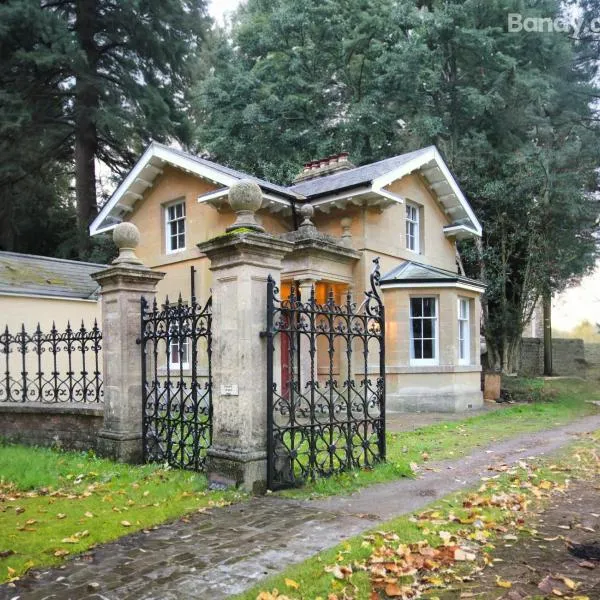 The Church Lodge by Mint Stays，位于Biddlestone的酒店