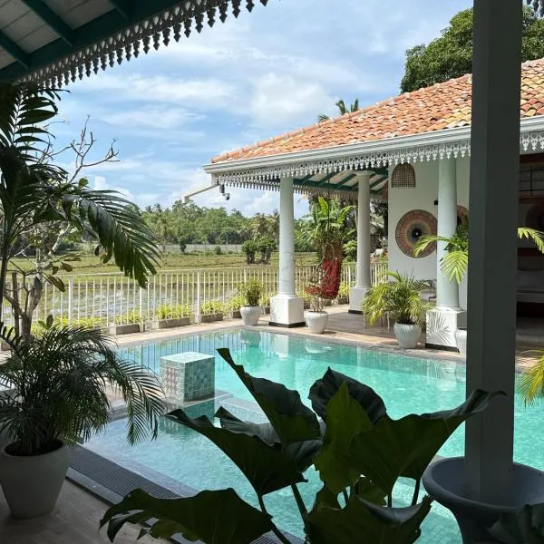 ISOLA - Surf House，位于肯克拉的酒店