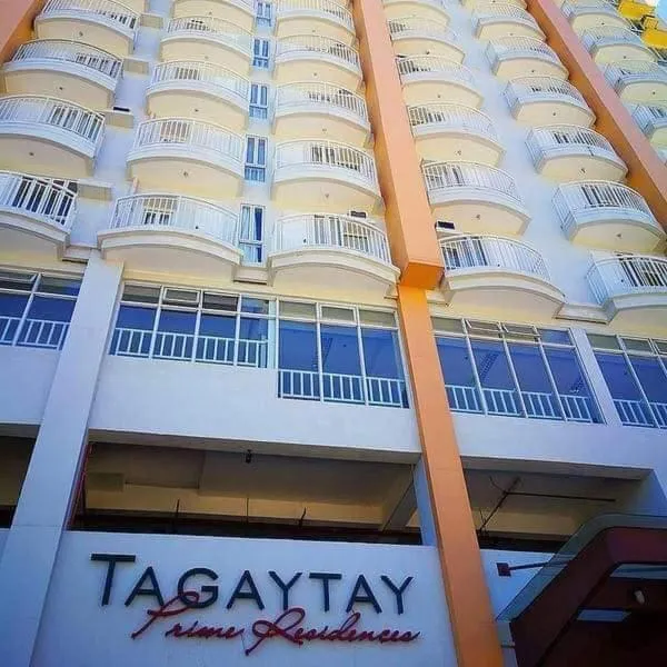 Tagaytay Condo Staycation- Taal-view with balcony，位于Iruhin的酒店