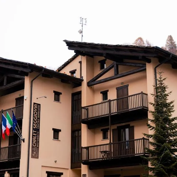 Hotel Chalet Seggiovia，位于蓬泰基亚纳莱的酒店