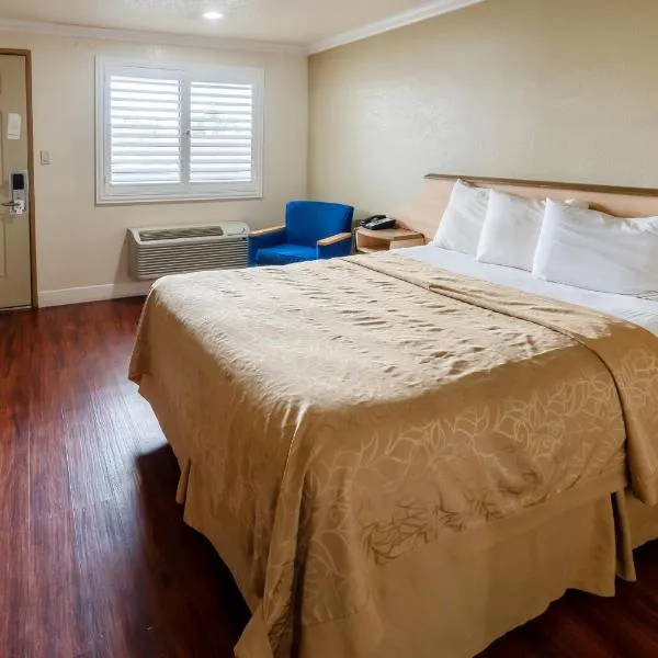 Budget Inn Corcoran Near Tulare CA 43，位于Corcoran的酒店