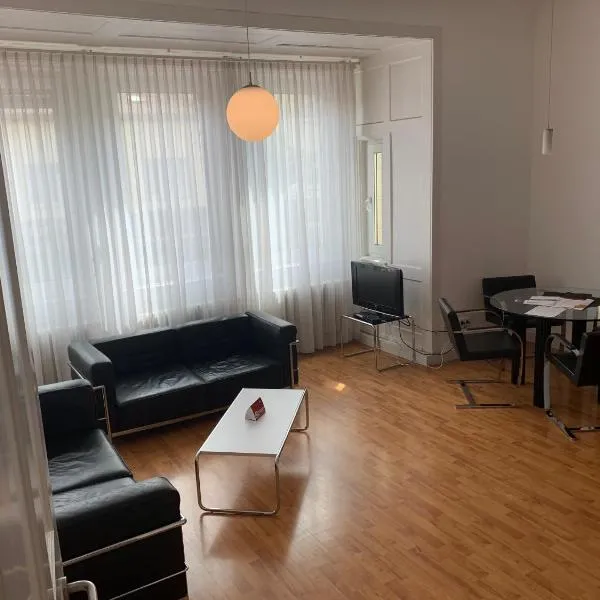 MAVO Hospitality Stuttgart Marienplatz,位于斯图加特的酒店