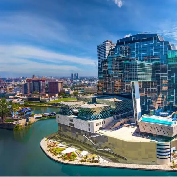 Cinnamon Life Residencies - Luxury 2 Bedroom Apartment 18th Floor，位于科伦坡的酒店