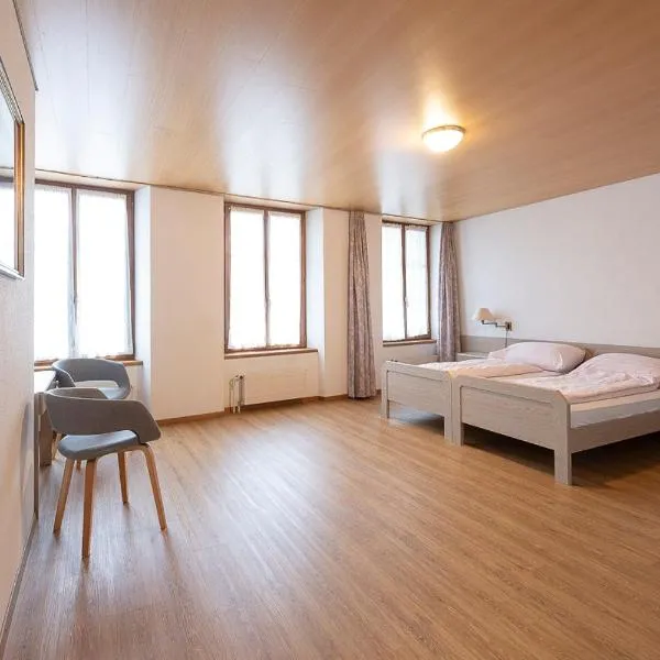 Gasthof zur alten Post，位于Büren an der Aare的酒店