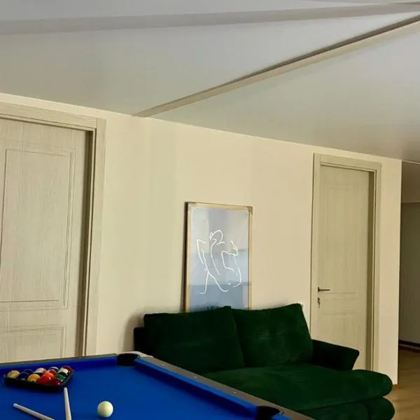 RedLine Hostel & Pool bar，位于Ch'int'i的酒店