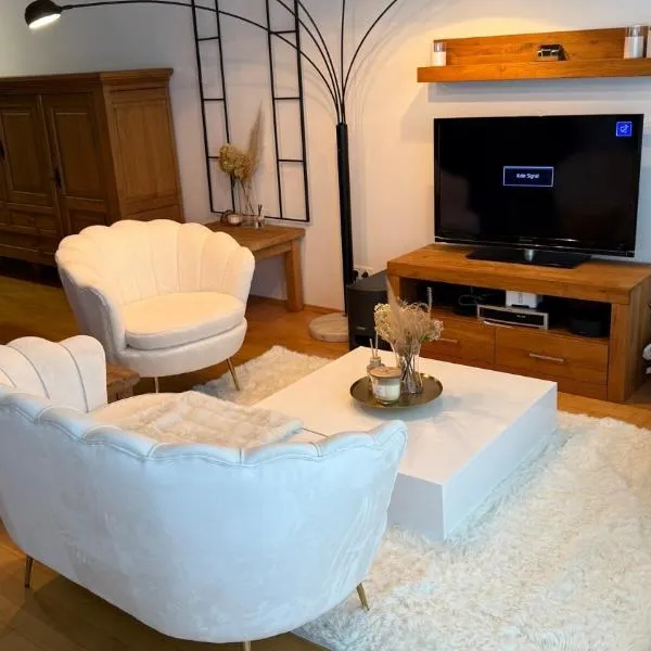 Family-friendly oasis with sauna & terrace，位于梅特曼的酒店