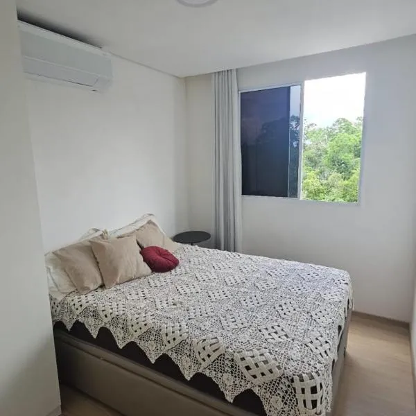 Quarto para 2 pessoas com ar na Ponta Negra，位于马瑙斯的酒店