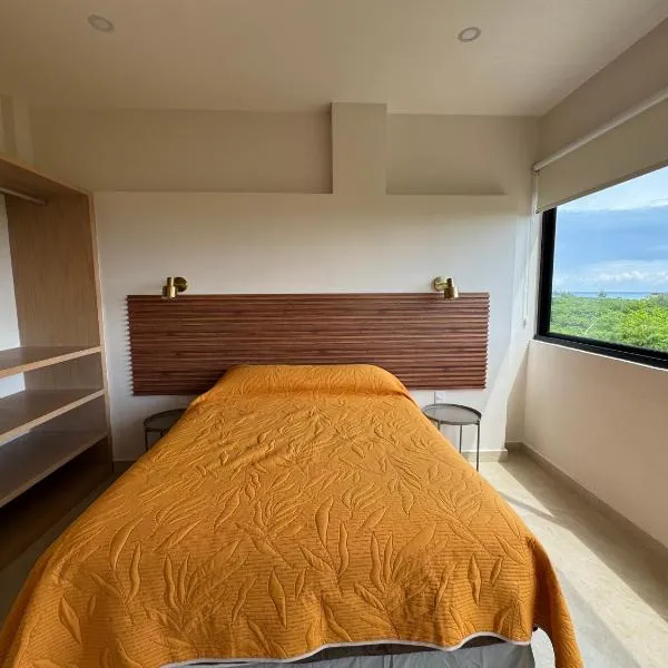 Hotel Zuna 56 Playa，位于普拉亚卡门的酒店