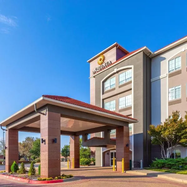 La Quinta by Wyndham Oklahoma City - Moore，位于摩尔的酒店