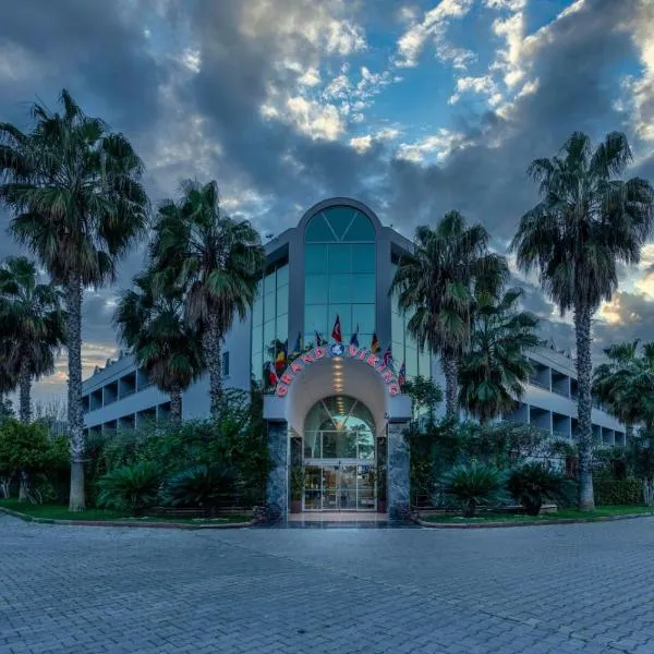 Kemer Grand Viking Resort Hotel All-Inclusive，位于凯麦尔的酒店