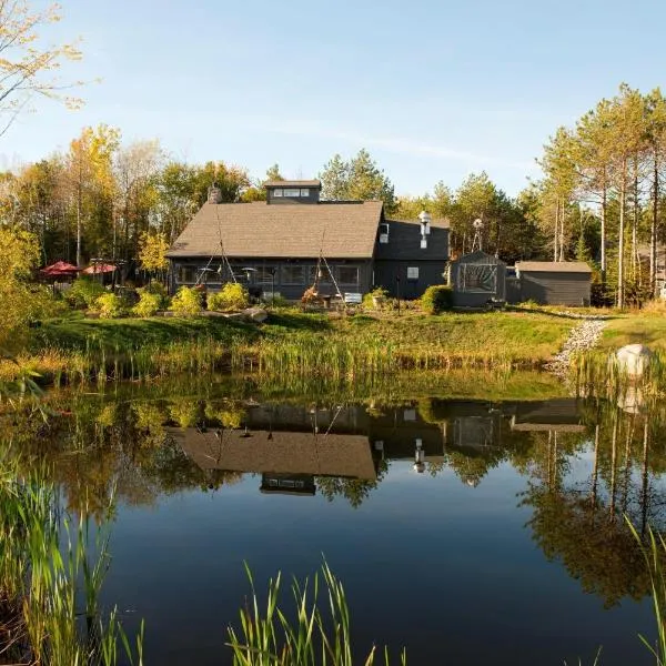 希登庞德度假村，位于肯尼邦克港的酒店