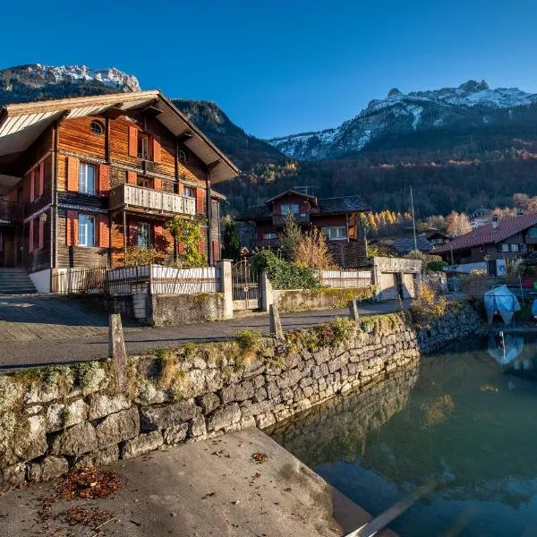 Chalet Seehus Iseltwald，位于伊瑟尔特瓦尔德的酒店