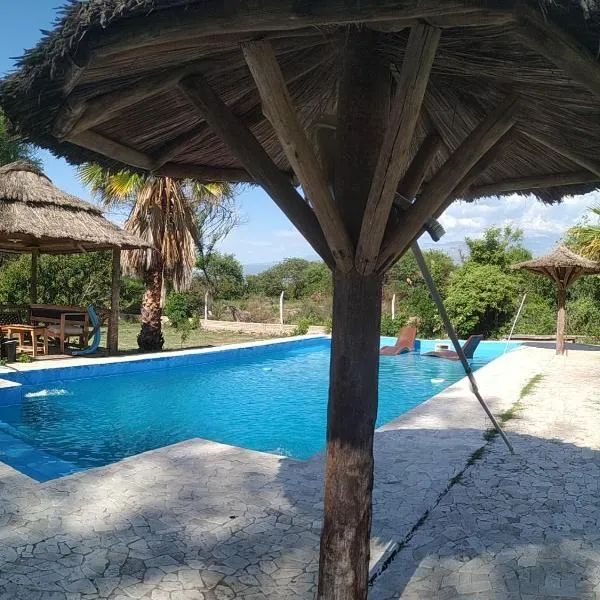 las palmeras departamento planta alta Catamarca，位于San Isidro的酒店