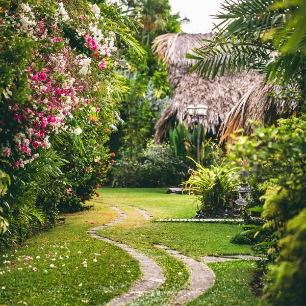 Kariwak Wellness Village, Hotel and Holistic Haven，位于克朗角的酒店