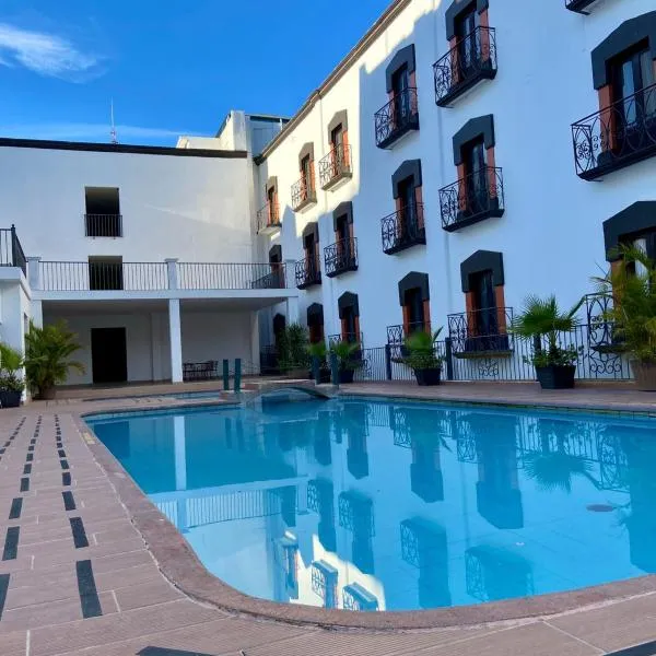 Hotel María del Carmen，位于加尔潘的酒店